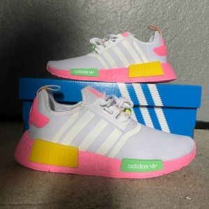adidas nmd r1 NEW shoes kids/womens Cloud white / cotton candy womens 7.5